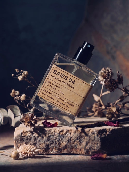 Baies 04 Eau de Parfum - Bergamot, Red Berries & Vanilla | Heaven+Hannah